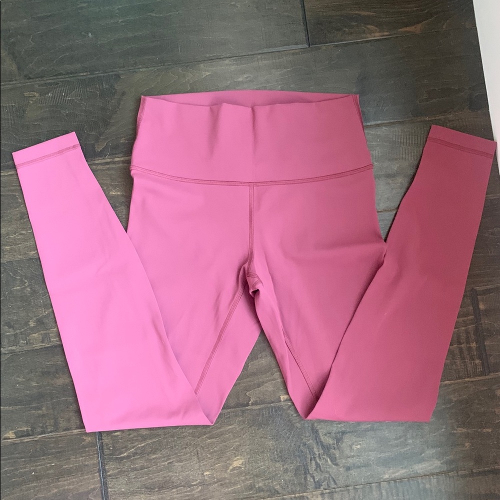 Lululemon Wunder Under Leggings- size 8